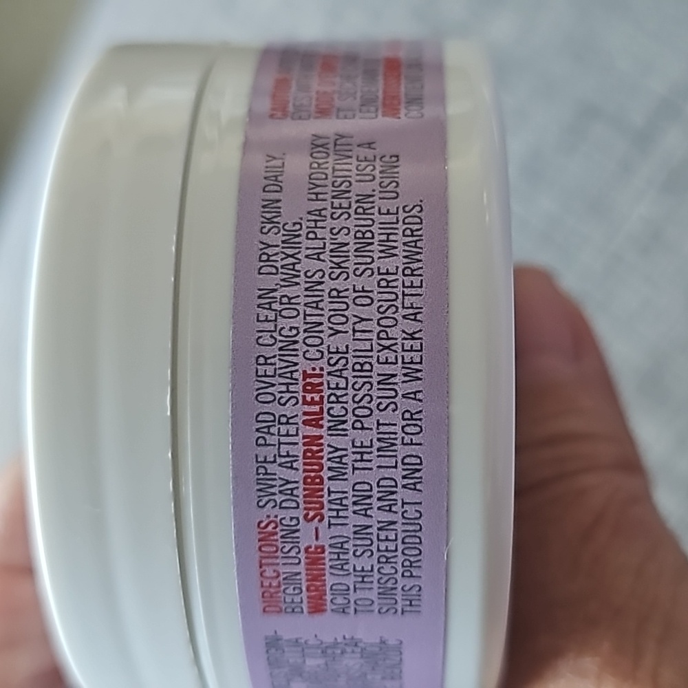 First Aid Beauty - Picture 3 of 5